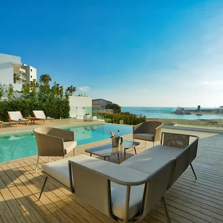 Blue Waves Beachfront * 普罗塔拉斯