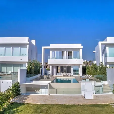 וילה Blue Waves Beachfront