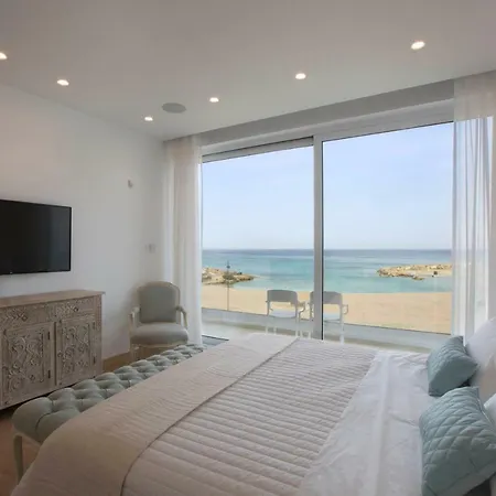 Blue Waves Beachfront *